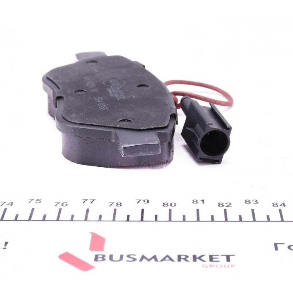 Колодки гальмівні (передні) Fiat Doblo/Citroen Nemo/Peugeot Bipper 08- (Bosch) (з датчиком)