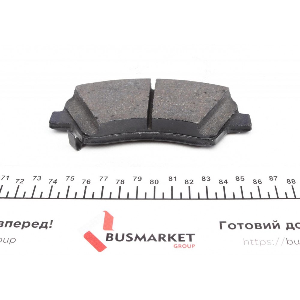Колодки гальмівні (передні) Hyundai Elantra 10-/ i30 11-/ Kia Ceed 12- R15 (Bosch) (з аксесуарами)