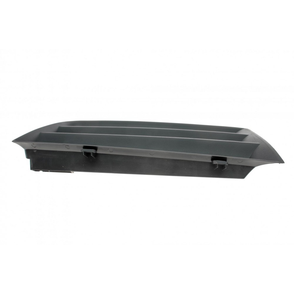 Решітка радіатора Renault Megane/Scenic 03-09 (R)