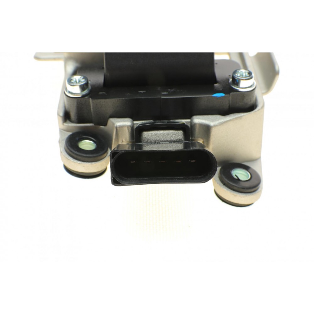 Котушка запалювання Audi A4/A6/VW Passat 2.4/2.8 96-05 (HÜCO)