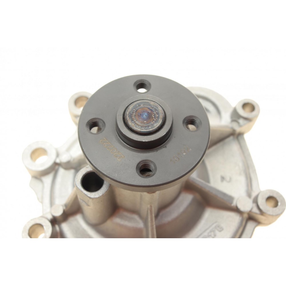 Помпа води MB C-class (W203/W204)/E-class (W211/W212)/SLK-class (R171/R172) 1.8 02-15 (M271)
