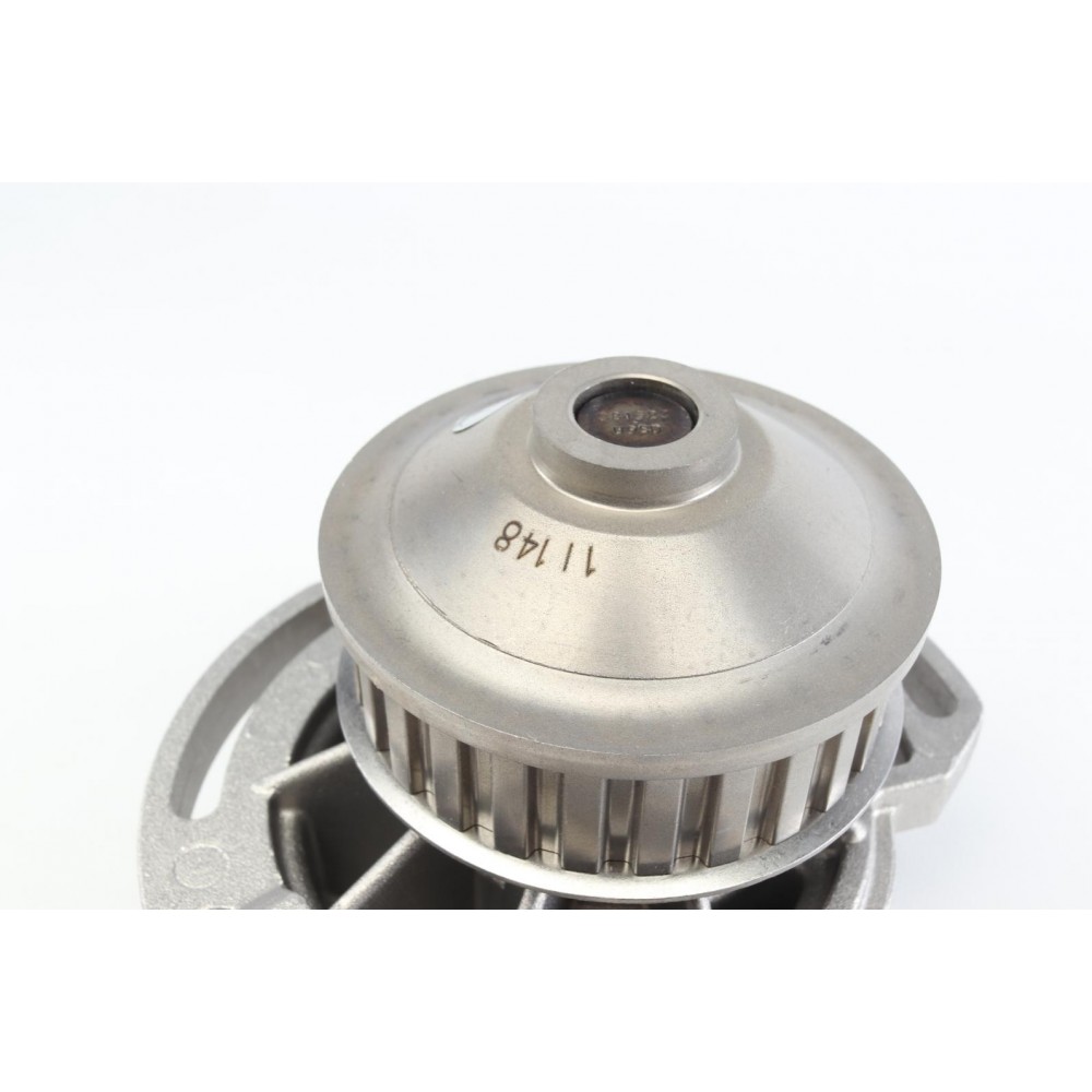 Помпа води Audi 50/80/VW Golf/Jetta/Passat/Polo 0.9-1.3 74-94 (26z) (B/B) (8 лоп)
