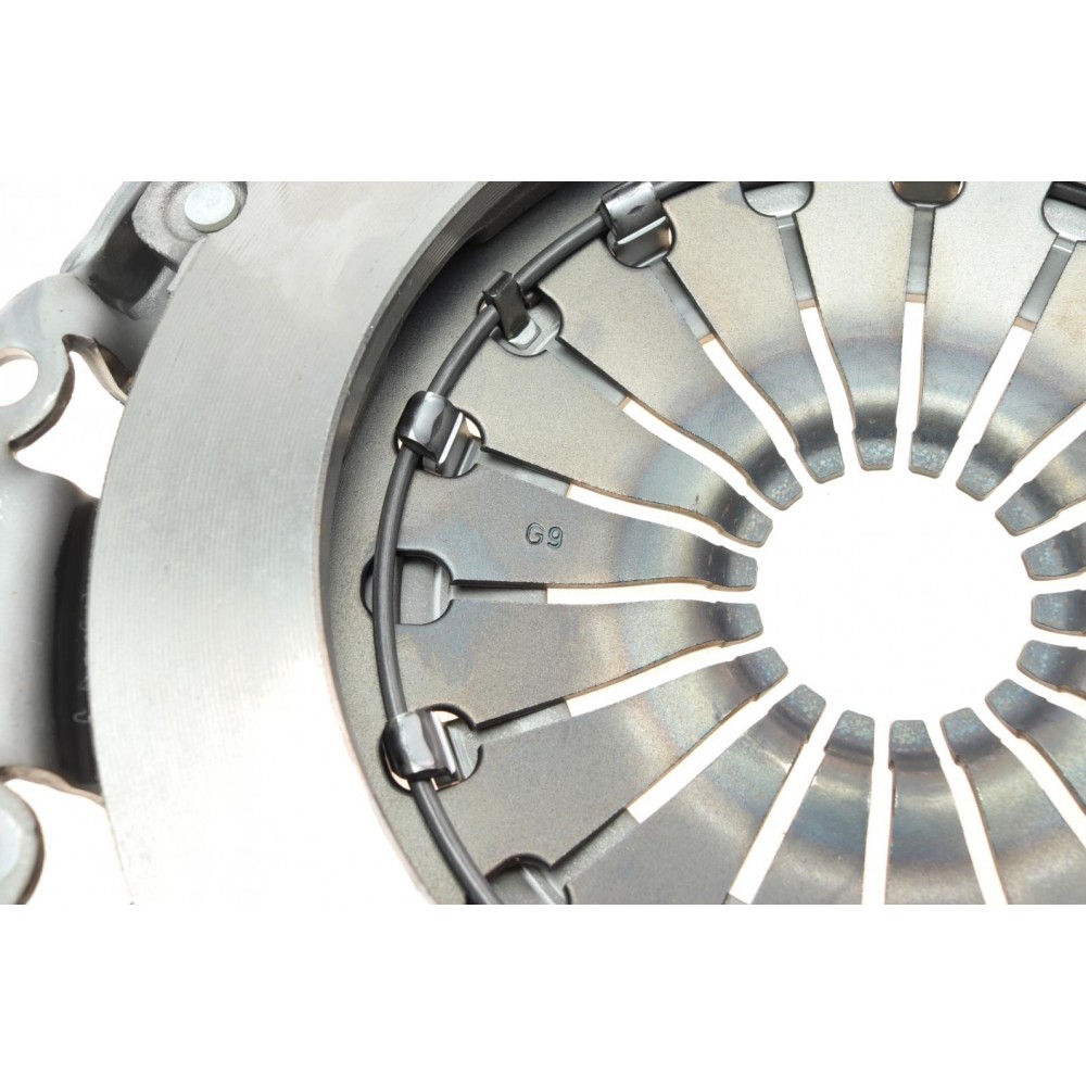 Комплект зчеплення Ford Fiesta 1.8D 96-02 (d=210mm)