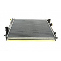 Радіатор охолодження Mitsubishi Pajero 2.8D 93-99