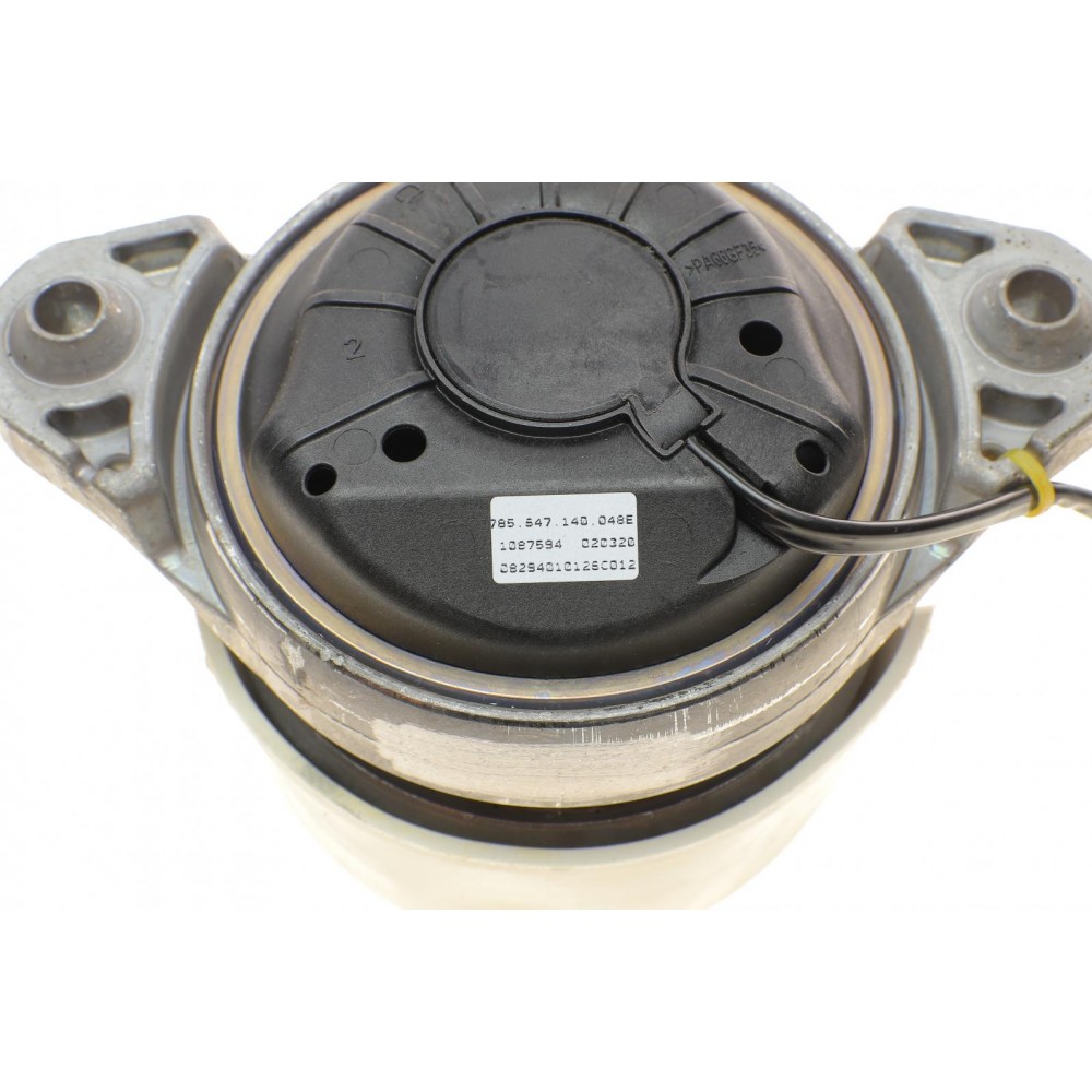 Подушка двигуна (R) MB CLS (C218)/E-class (W212) 2.2 11-17