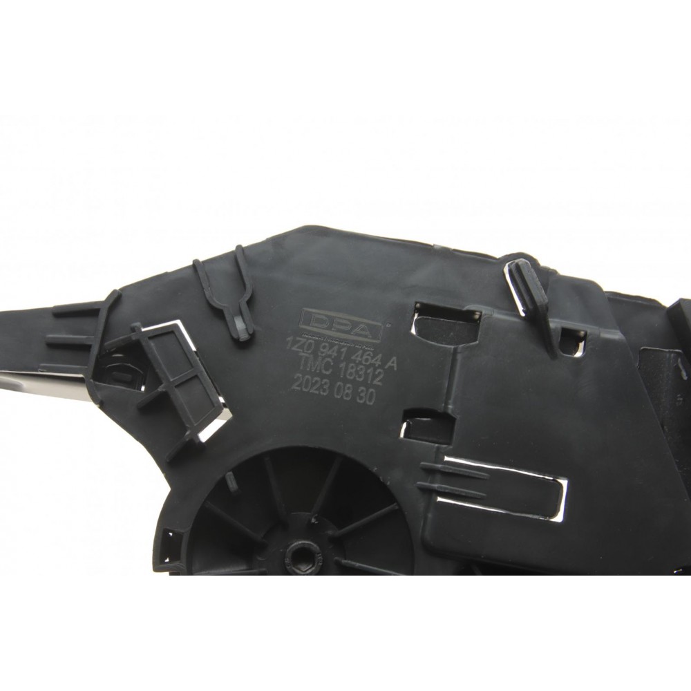 Кронштейн кріплення фари Skoda Octavia 04-13 (R)