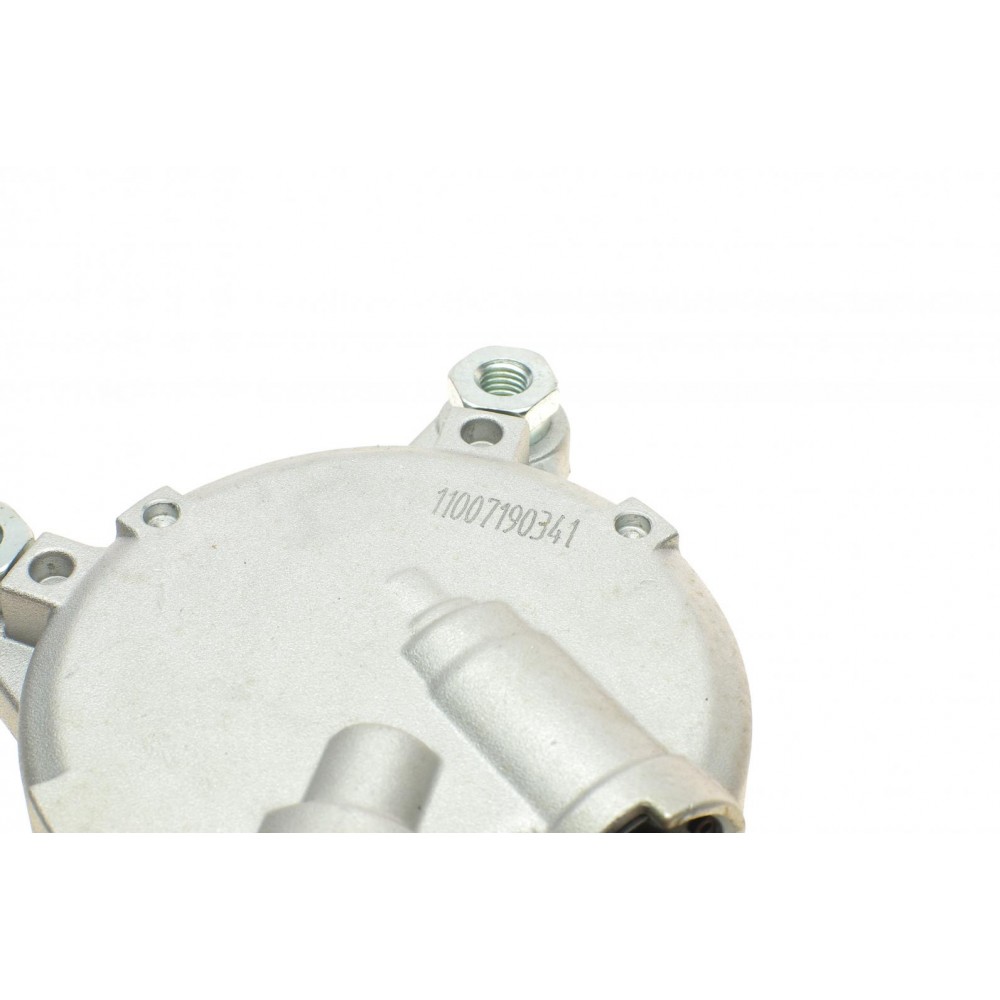 Компресор кондиціонера BMW 3 (F30/F80)/5 (F10//F11)/7 (F01/F02/F03) 2.0i/3.0D 08-18