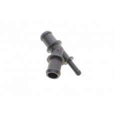 Фланець системи охолодження VW T5 1.9-2.5 TDI 03-09