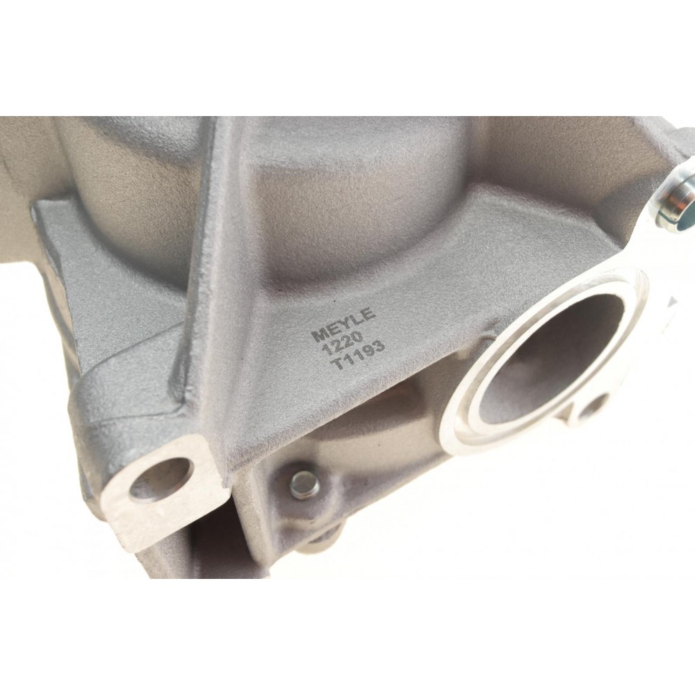 Помпа води MB C-class (W202)/E-class (W124/W210) 93-00