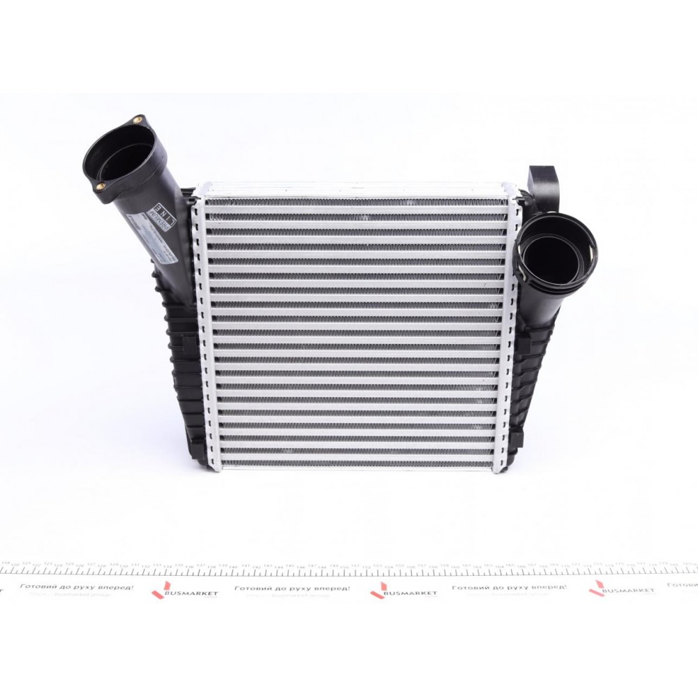 Радіатор інтеркулера Audi Q7 3.0/4.2TDI 06-15/VW Touareg 2.5/3.0TDI 03-18 (L)
