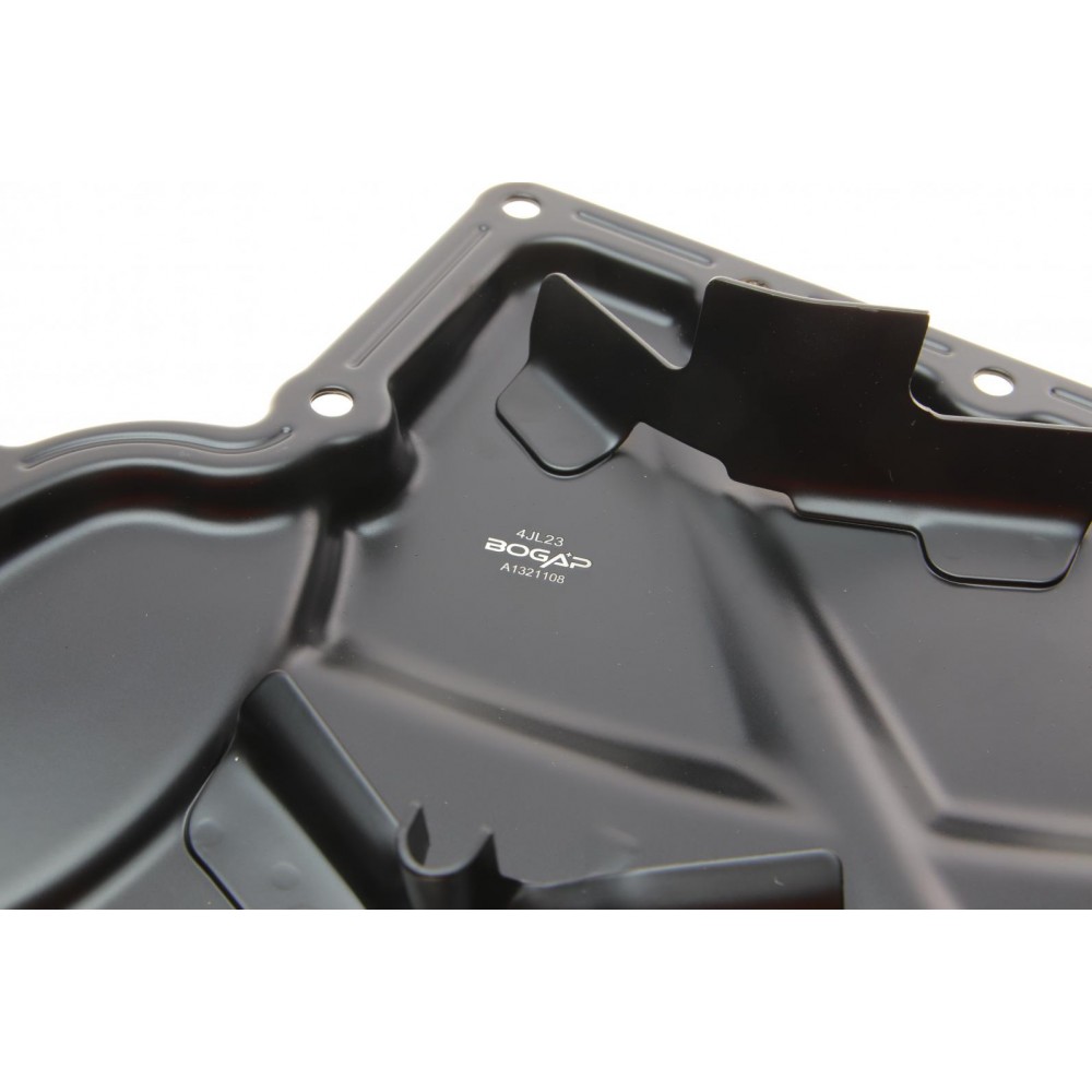 Кришка двигуна (передня) Audi A3/A4/A5/Q3/TT/Skoda Octavia II/VW Golf 1.8/2.0 04-