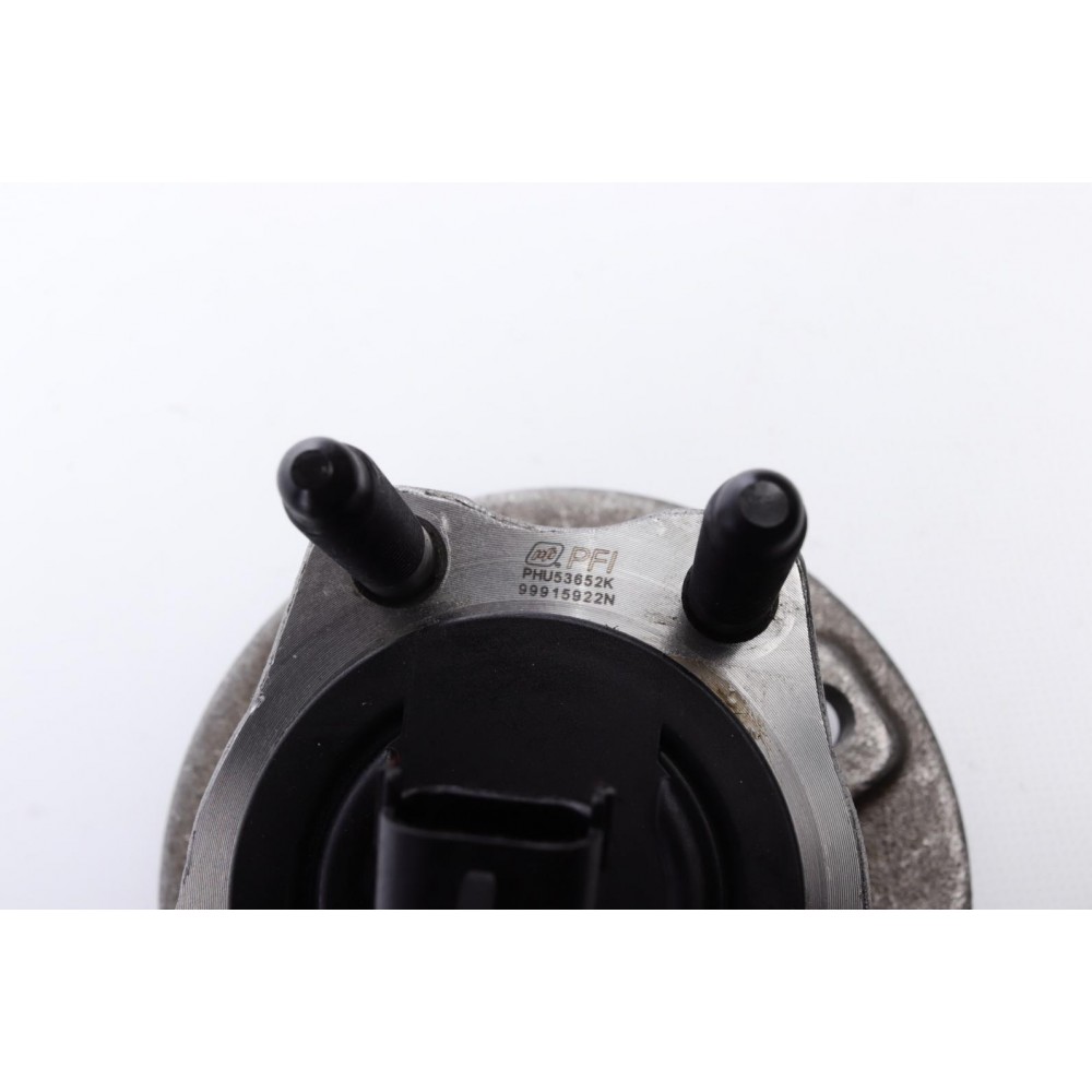 Підшипник маточини (задньої) Opel Astra 04-14 (+ABS)