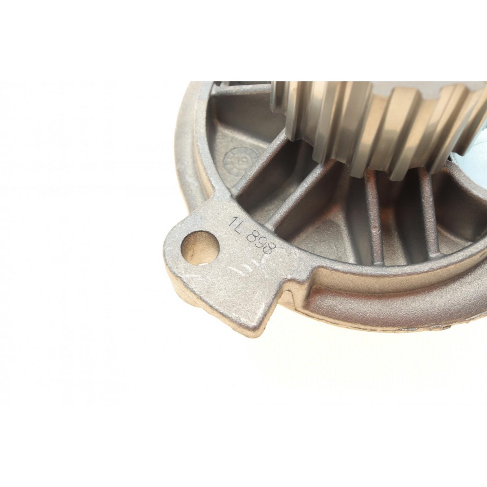 Помпа води Volvo S70/V70/S80/850 2.5TDI 103Kw 95-07 (18z) (R/B) (6 лоп)