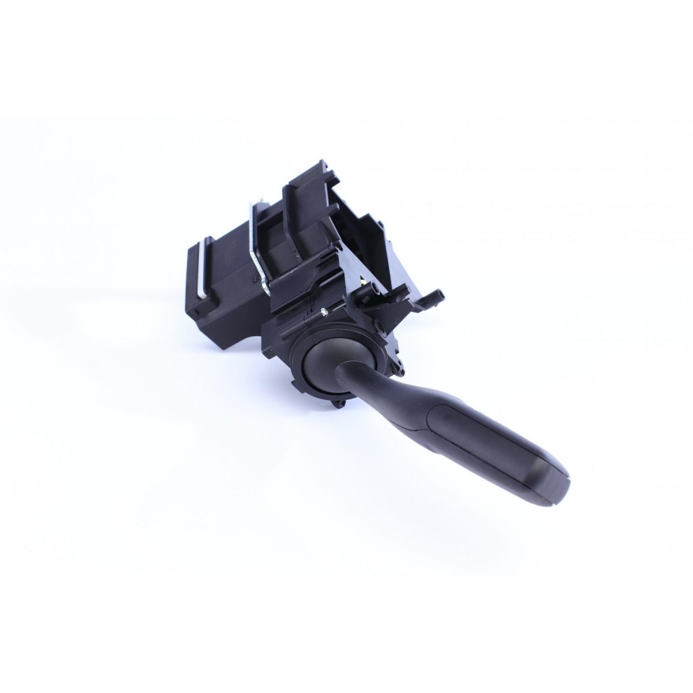 Перемикач поворотів Audi A4 00-08/A6 04-11/A8 03-10/Q7 06-15