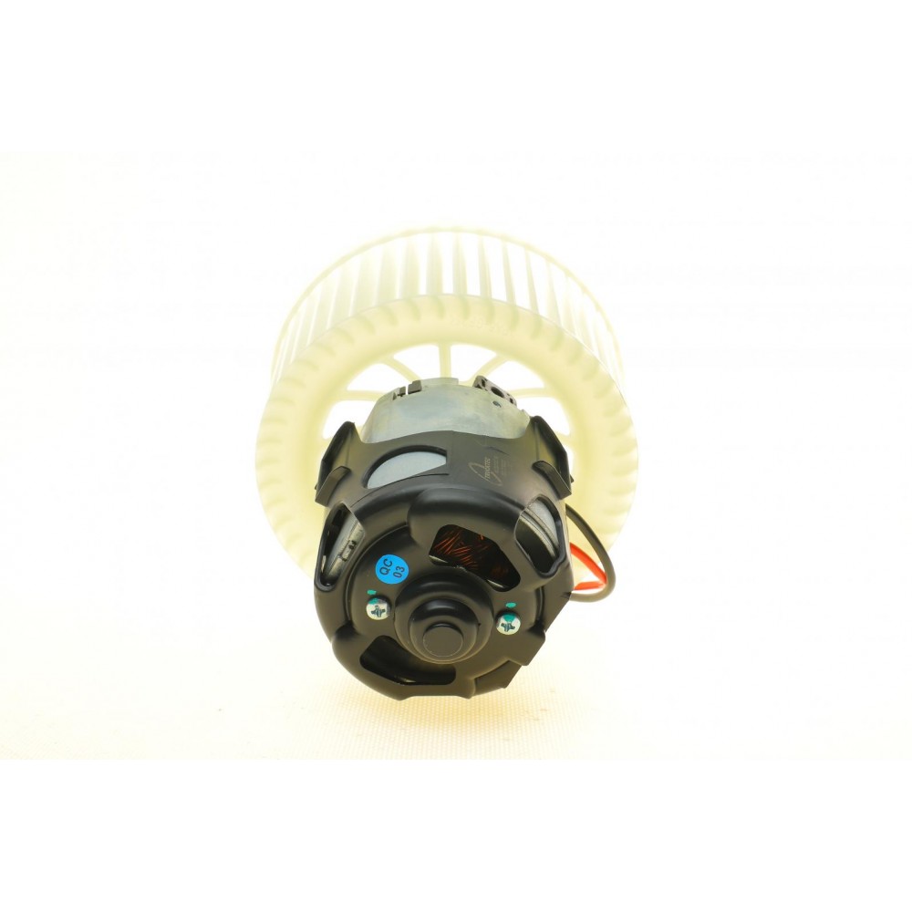 Моторчик пічки BMW 5 (F10/F11)/7 (F01/F02/F03/F04) 1.6-6.0 08-18 B47/N20/N47/N55/N57