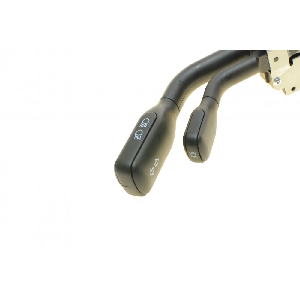 Перемикач підрульовий Audi 100/200/80/90 83-00