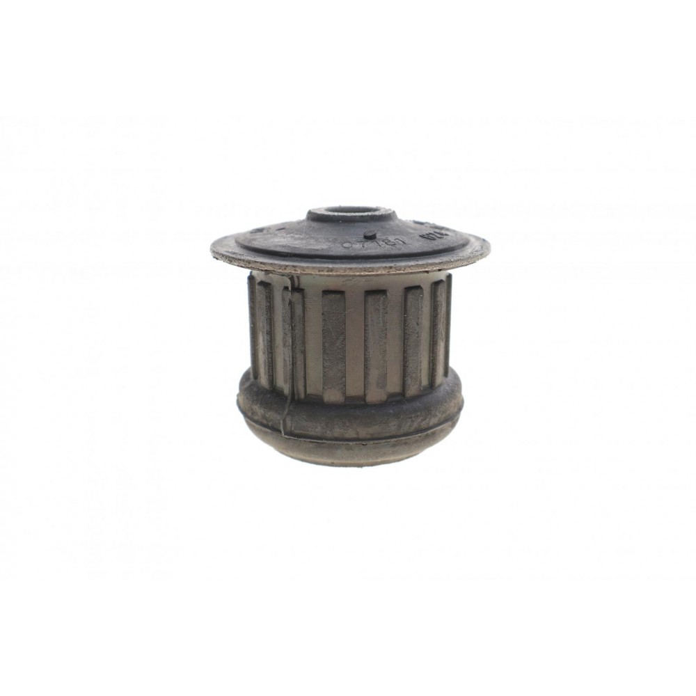 Сайлентблок балки (передньої/спереду) Audi 80 91-96/90 84-91/VW Passat 81-88