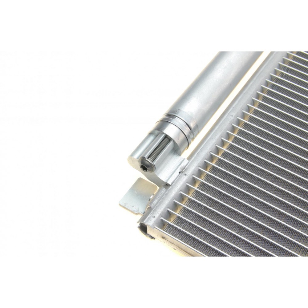 Радіатор кондиціонера BMW 1 (F20/F21)/3 (F30/F80) 11-
