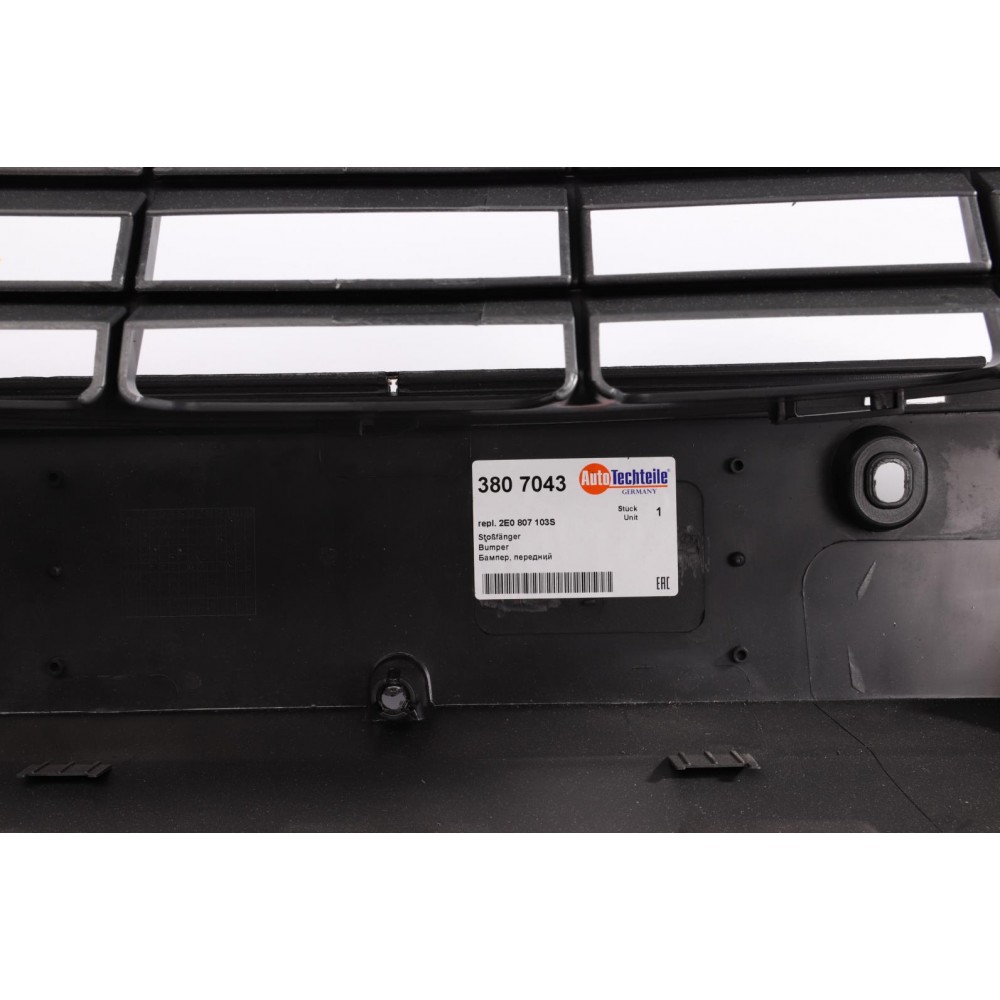 Бампер (передній) VW Crafter 06-13 (під протитуманки)