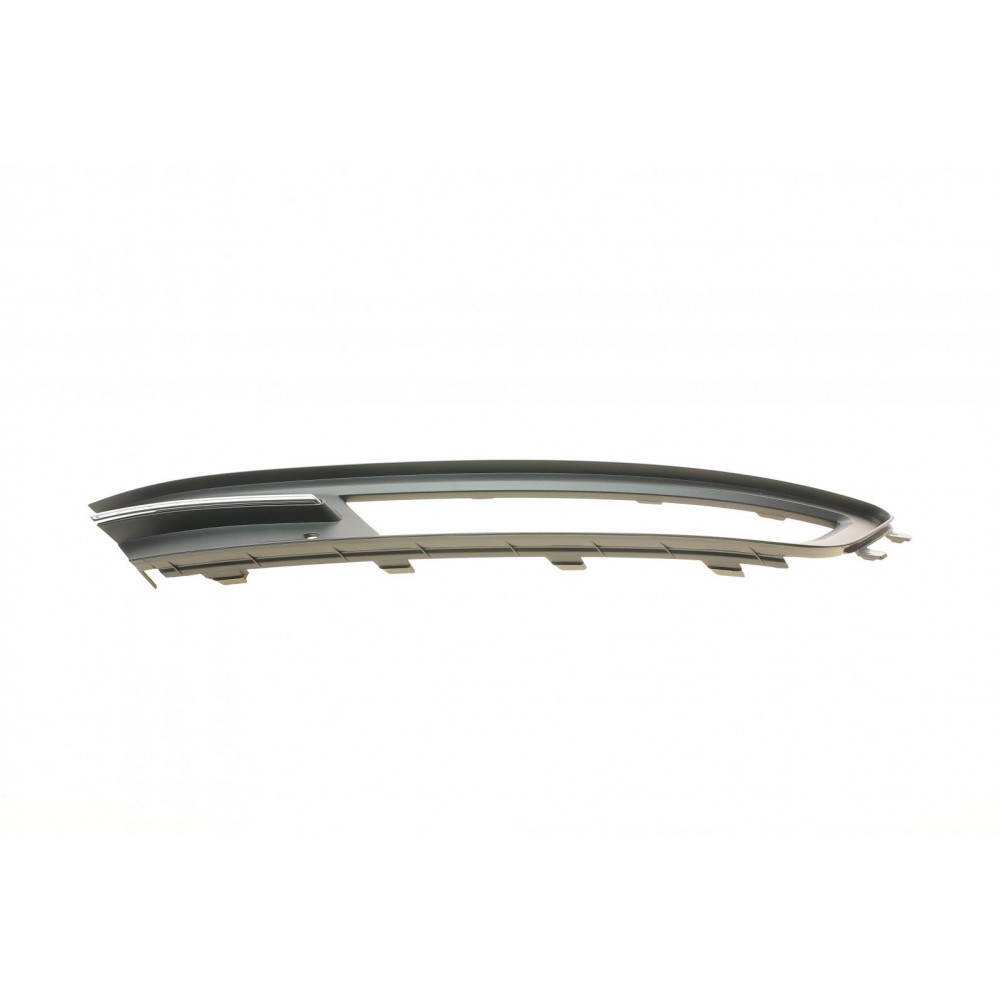 Вставка бампера (під протитуманку) VW Passat 14- (R)