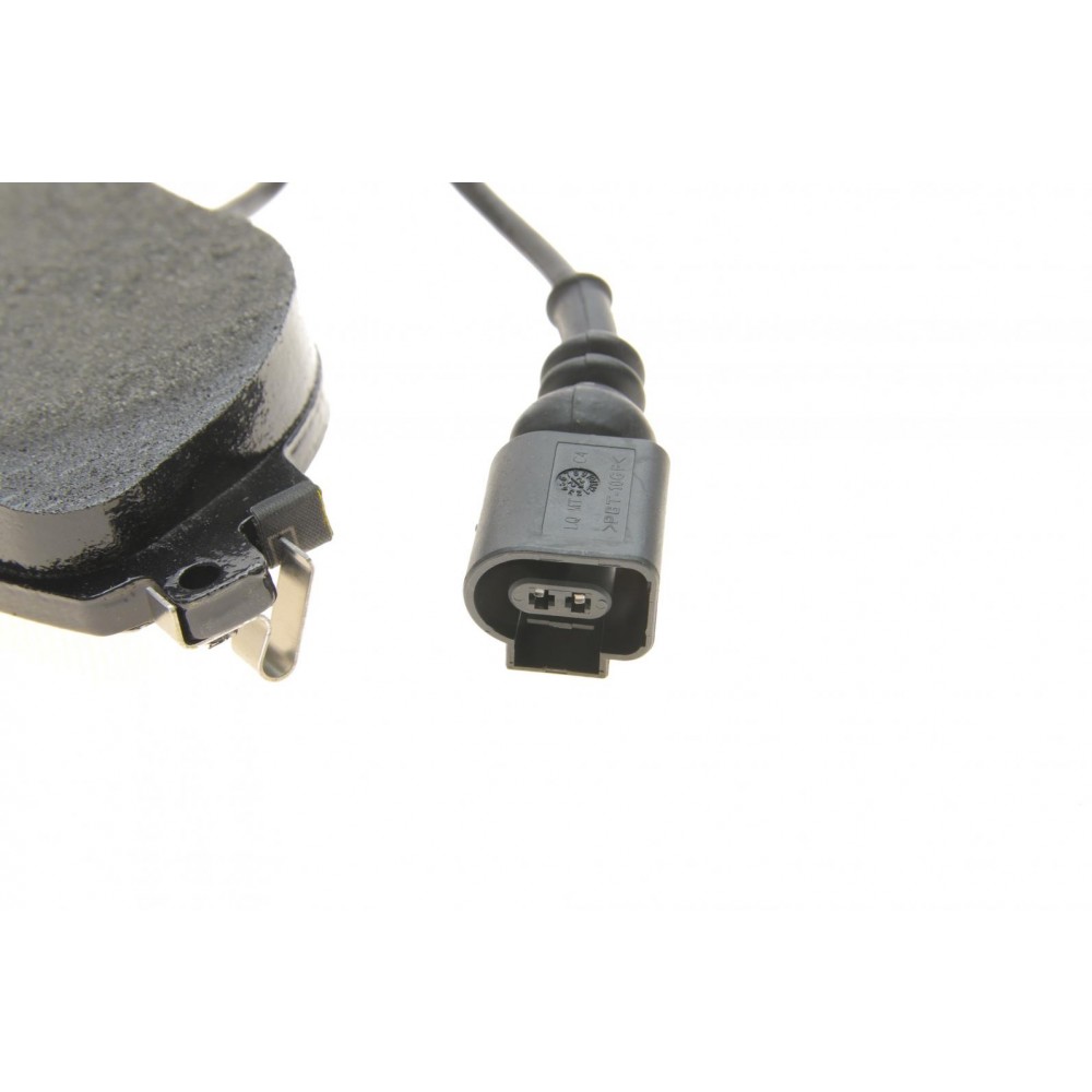 Колодки гальмівні (передні) Audi A3/Skoda Octavia III/VW Passat/Golf 13- (TRW) Q+ (з датчиком)