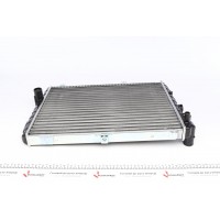 Радіатор охолодження Audi 80/90 80-