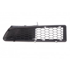 Решітка бампера Dacia Logan 04-12 (L)