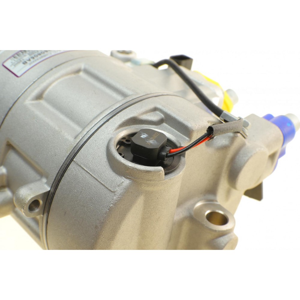 Компресор кондиціонера Audi A4/A5/A6/Q5 2.4-3.2 04-17