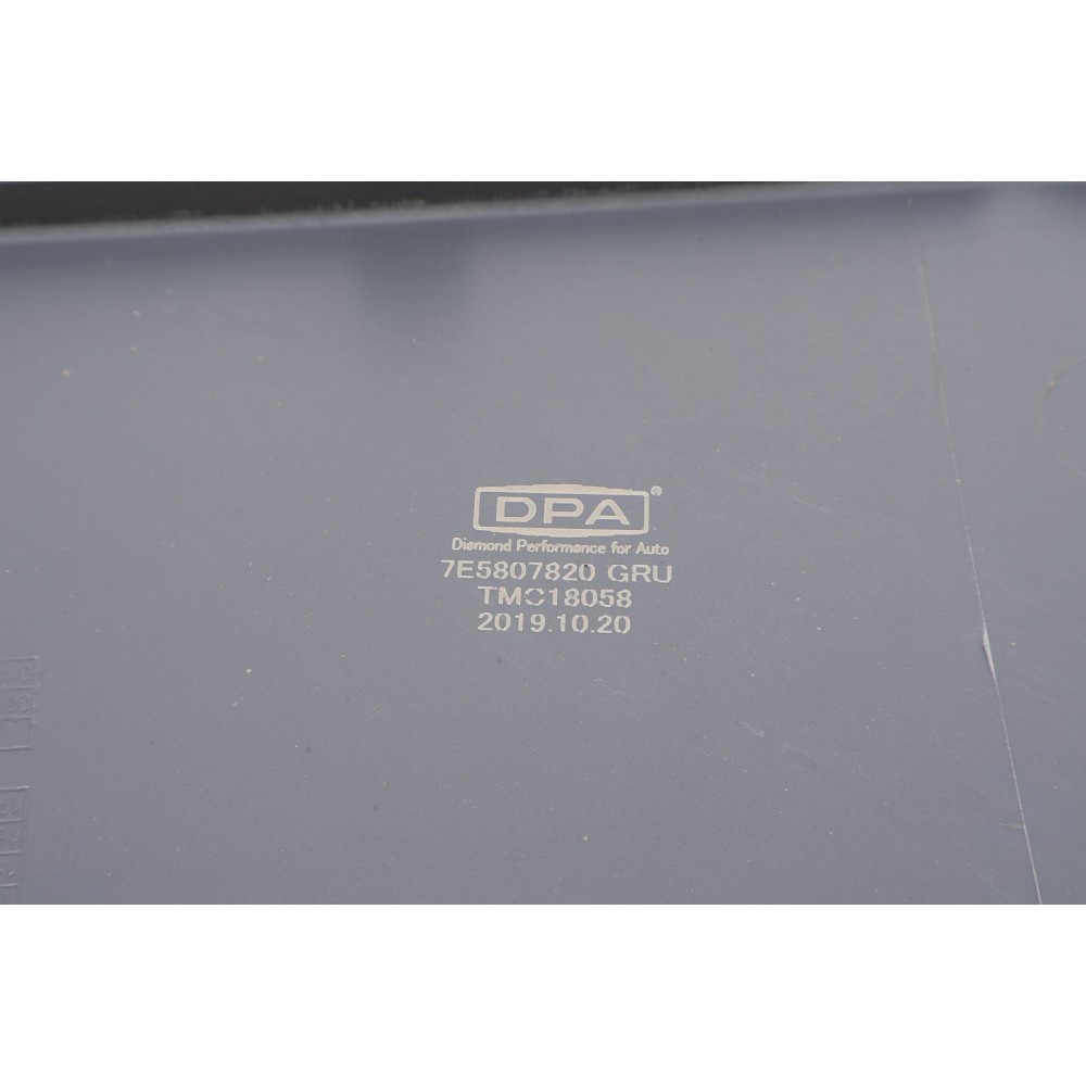 Вставка бампера (без протитуманки) VW T5 2.0 TDI 09-15 (R)
