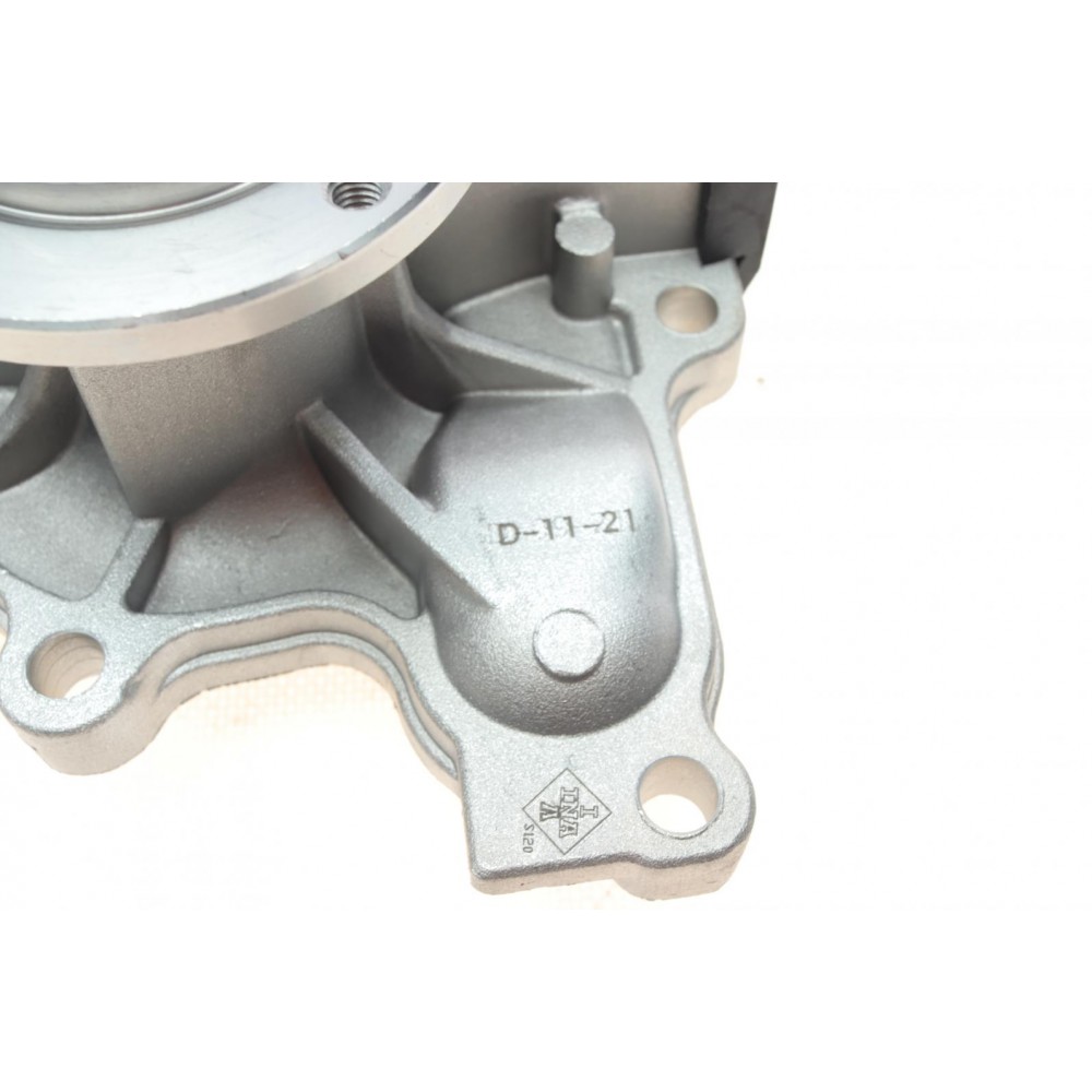 Помпа води Mazda 323/626 1.8-2.0 -02