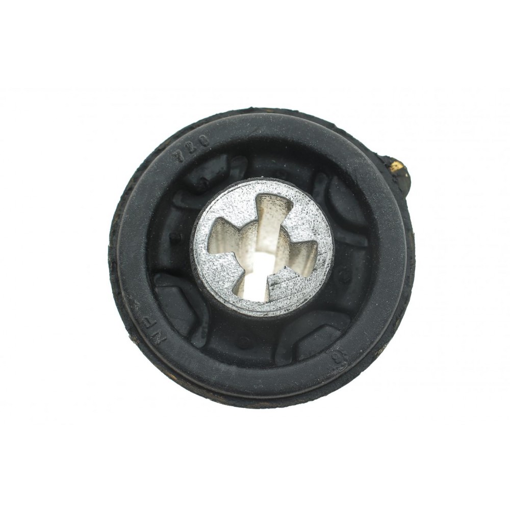 Сайлентблок балки (задньої) Ford Fiesta V 1.4-1.6 TDCI 01-08