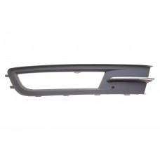 Вставка бампера (під протитуманку) VW Passat 14- (L)