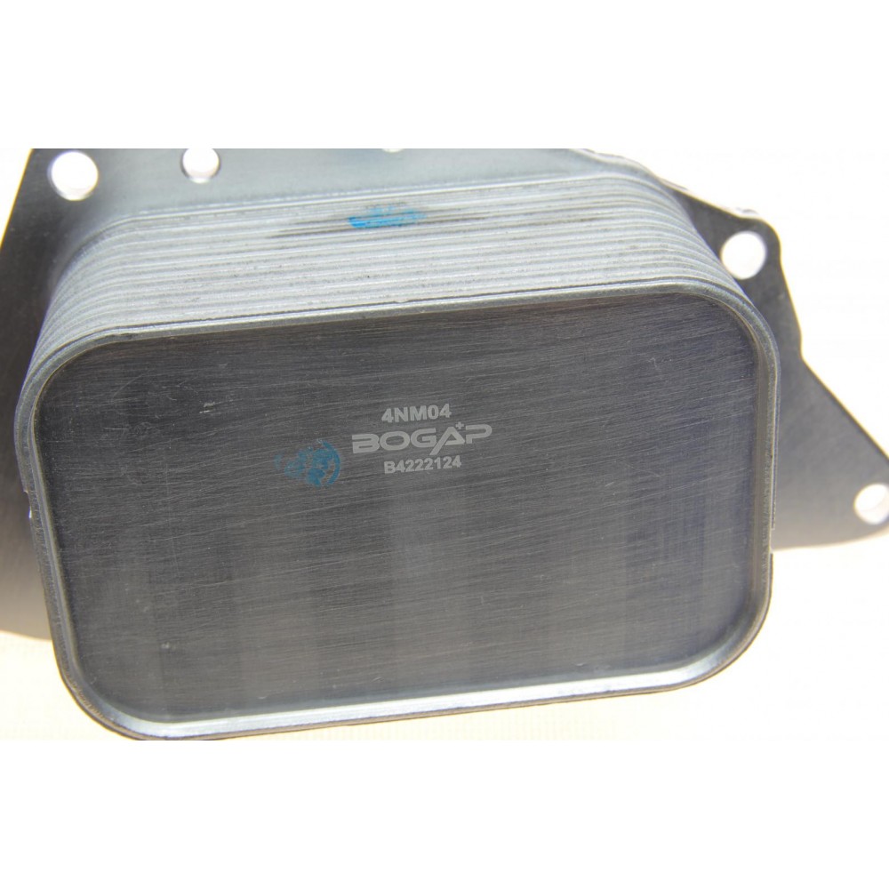 Радіатор масляний BMW 1 (F20/F21)/2 (F45) 1.5/2.0D 15- B37/B38/B46/B48