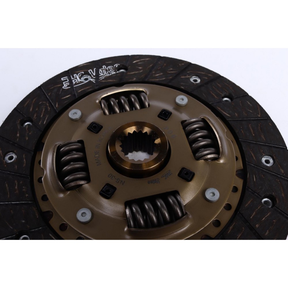 Комплект зчеплення Nissan Cherry II/II/Sunny I -III 1.3-1.5/1.7D 79-00 (d=180mm) +вижимний (z=18)