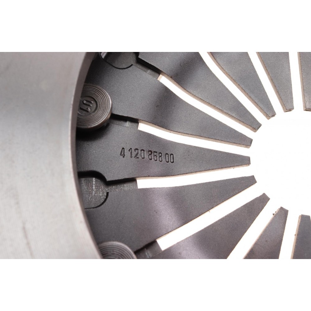 Комплект зчеплення Alfa Romeo 147/156/GT 97-10 (d=220mm)