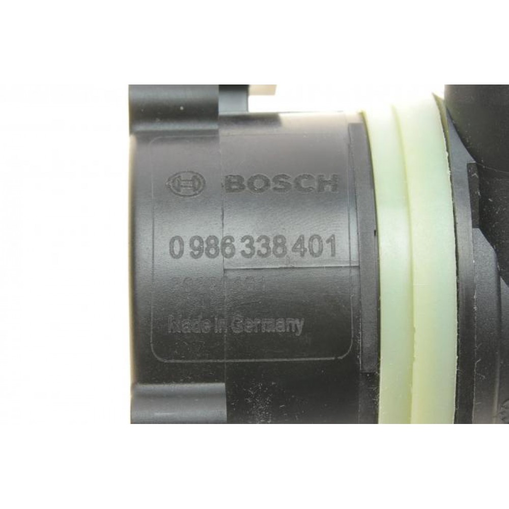 Насос системи охолодження (додатковий) Audi A3/A4/A5/A6/Q5 2.0 TDI/VW Caddy III/IV 1.6/2.0TDI 03-