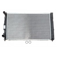 Радіатор охолодження Audi A4/A6/VW Passat 1.6-2.8 94-08 (632x395x33)