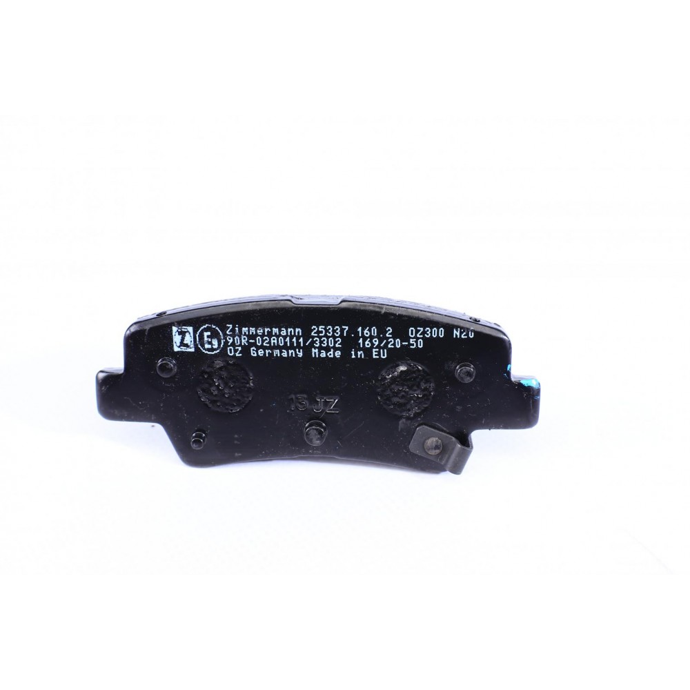 Колодки гальмівні (задні) Kia Ceed/Rio III/Hyundai Accent/Tucson/i20/i30/i40 10-(Akebono)(з аксес)
