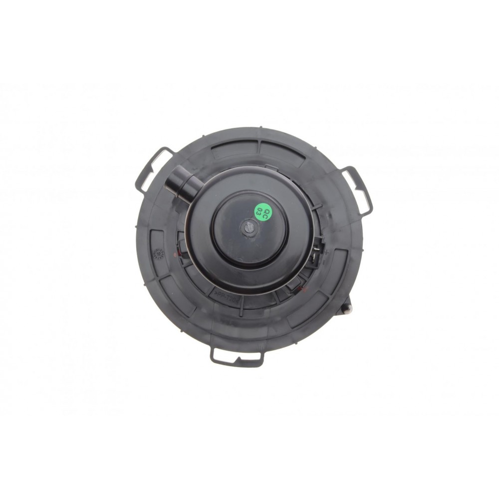 Моторчик пічки Mazda 3/5 1.3-2.0 03-