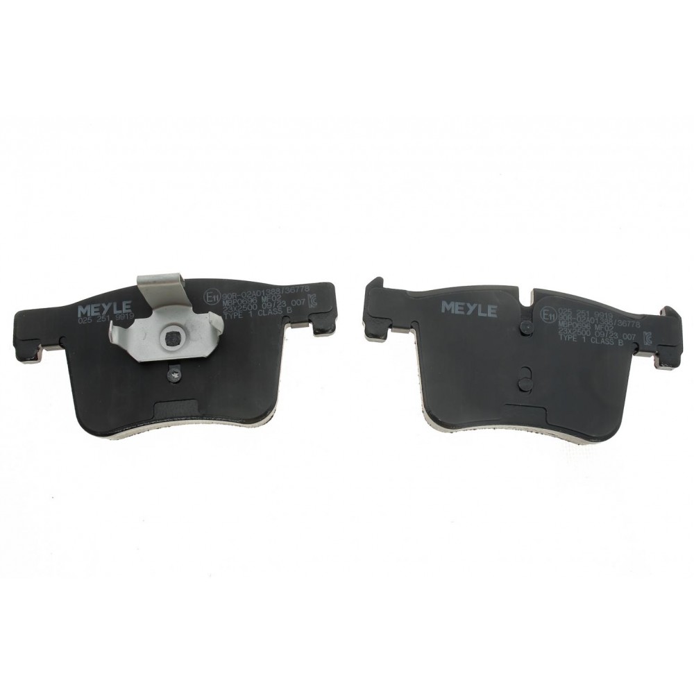 Колодки гальмівні (передні) BMW 1 (F20)/2 (F22)/3 (F30)/4 (F32) 11-