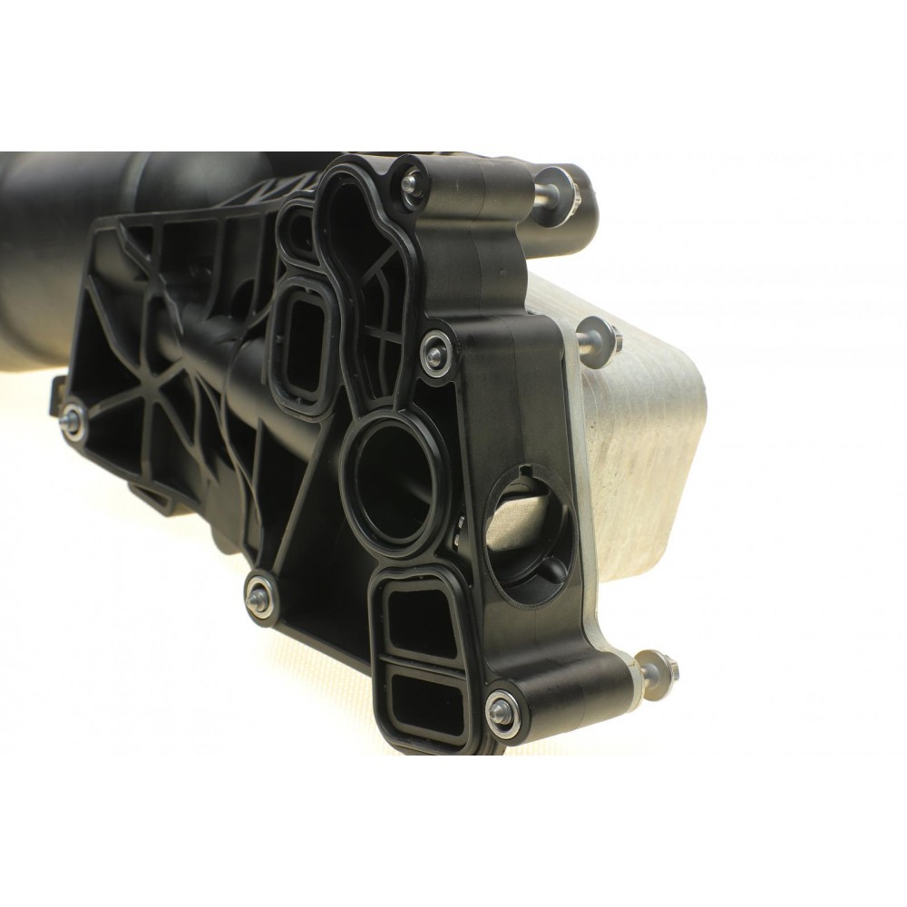 Корпус фільтра масляного BMW 2 (F46/F45)/X1 (F48)/X2 (F39) 15- (B37/B48/B38) (з радіатором)