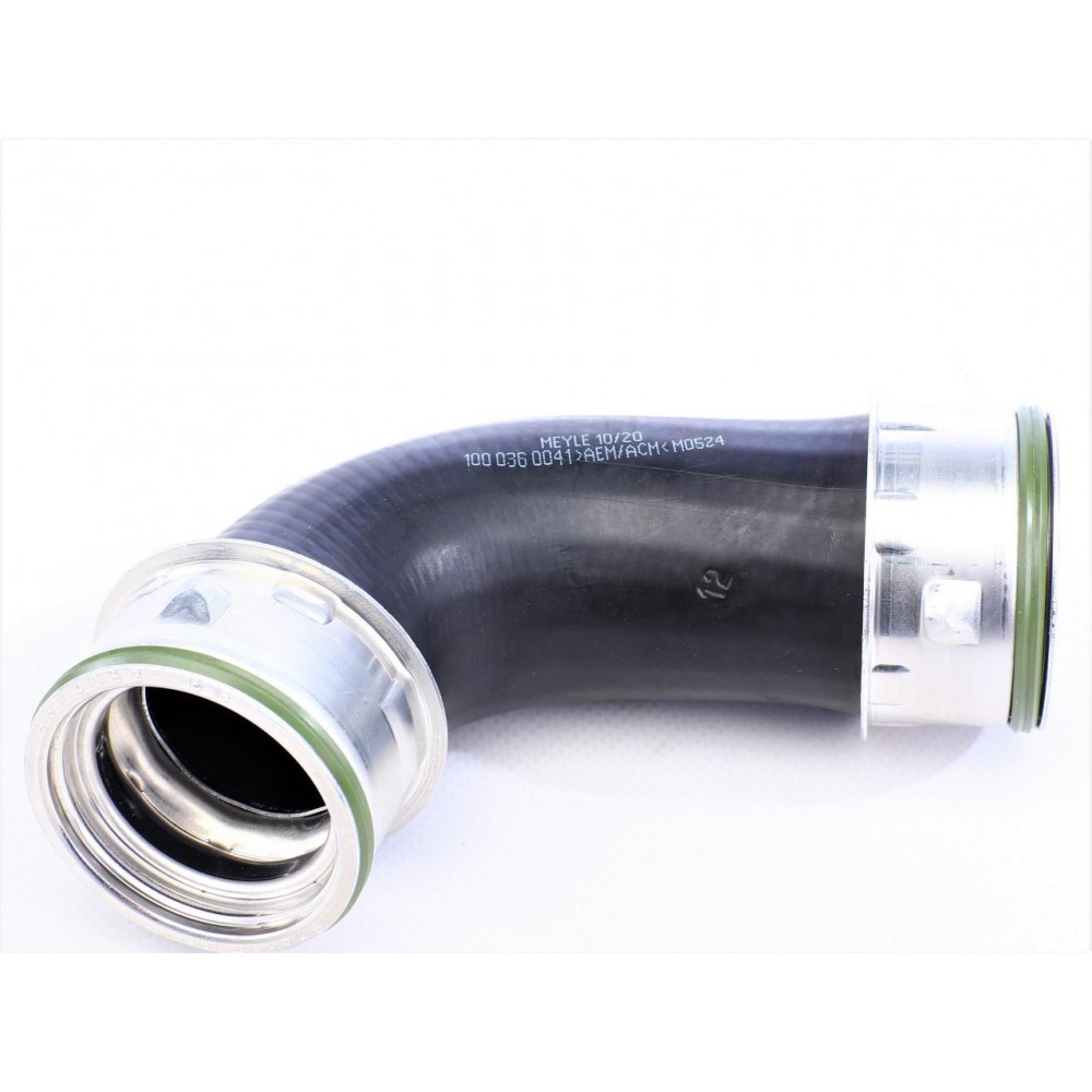 Патрубок системи охолодження (зверху) Audi A3/Seat Leon/Skoda Octavia/SuperB/VW Golf/Passat 2.0D 03-