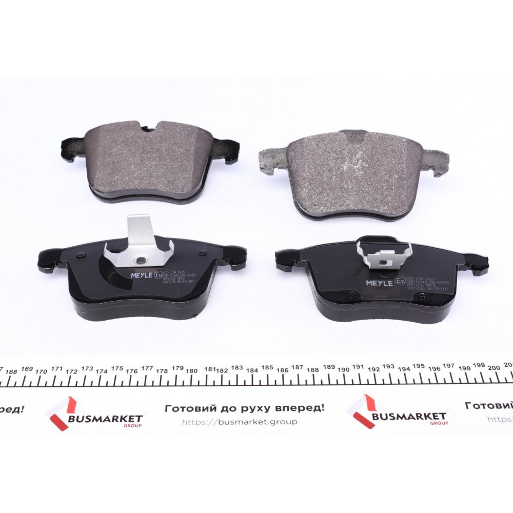 Колодки гальмівні (передні) Opel Signum/Vectra C/GTS/SAAB 9-3/9-3X 1.8-3.2 02-