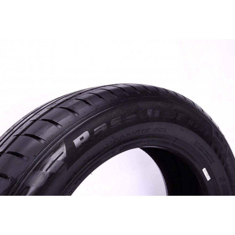 Шина K737 195/60 R15 88V (літня)