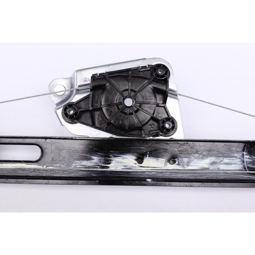 Склопідіймач (задній) BMW 3 (E90/E91) 04-12 (R) (електро)(без моторчика)