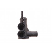 Фланець системи охолодження Audi 80/100/A6 1.6/2.0i 90-98