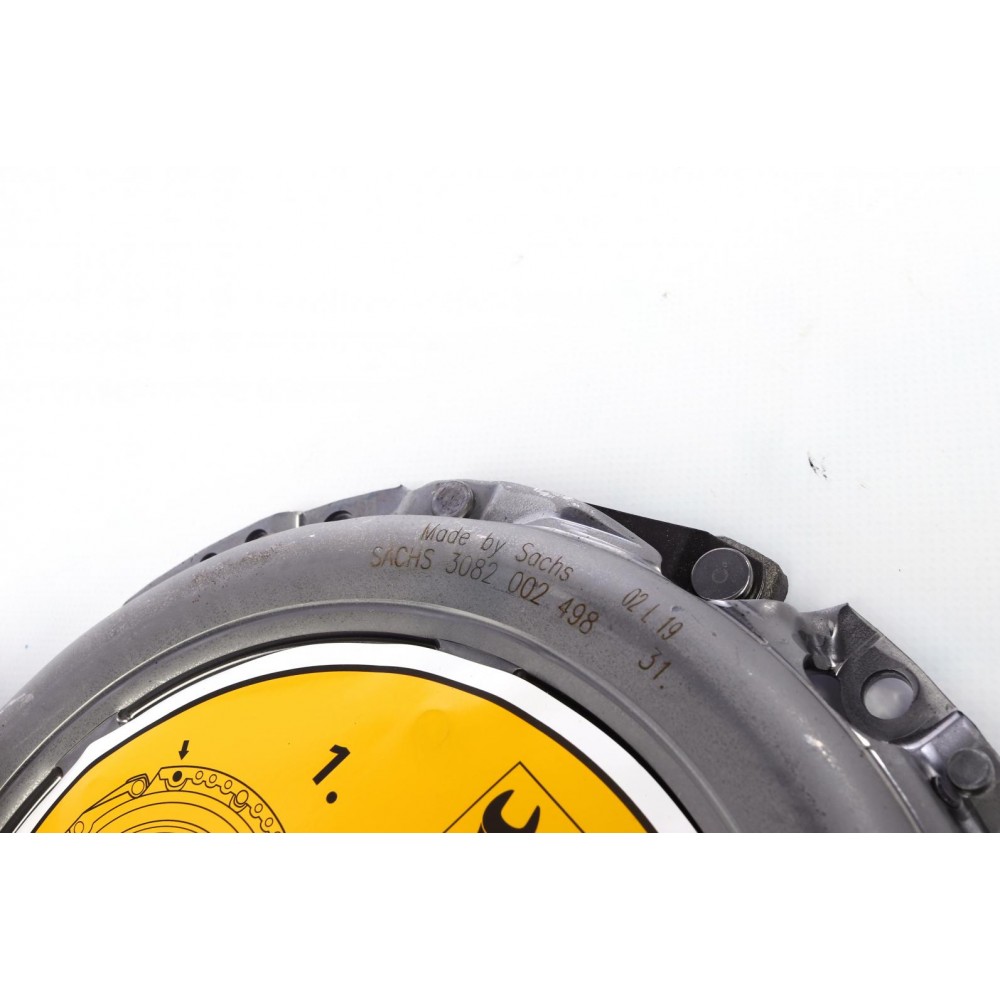 Комплект зчеплення BMW 3 (F30/F80)/4 (F32/F82) 11- (d=240mm) (+вижимний)