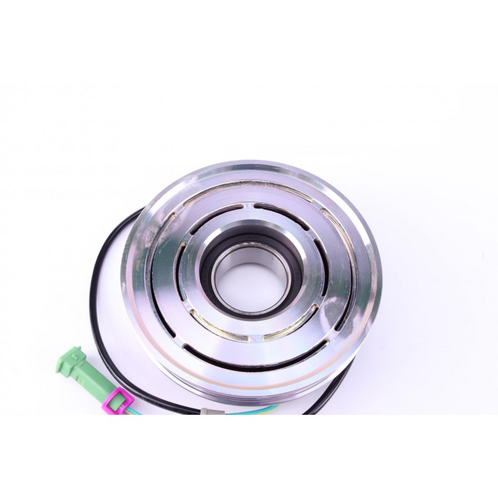 Шків компресора кондиціонера VW Passat/Audi A4/A6 96-05