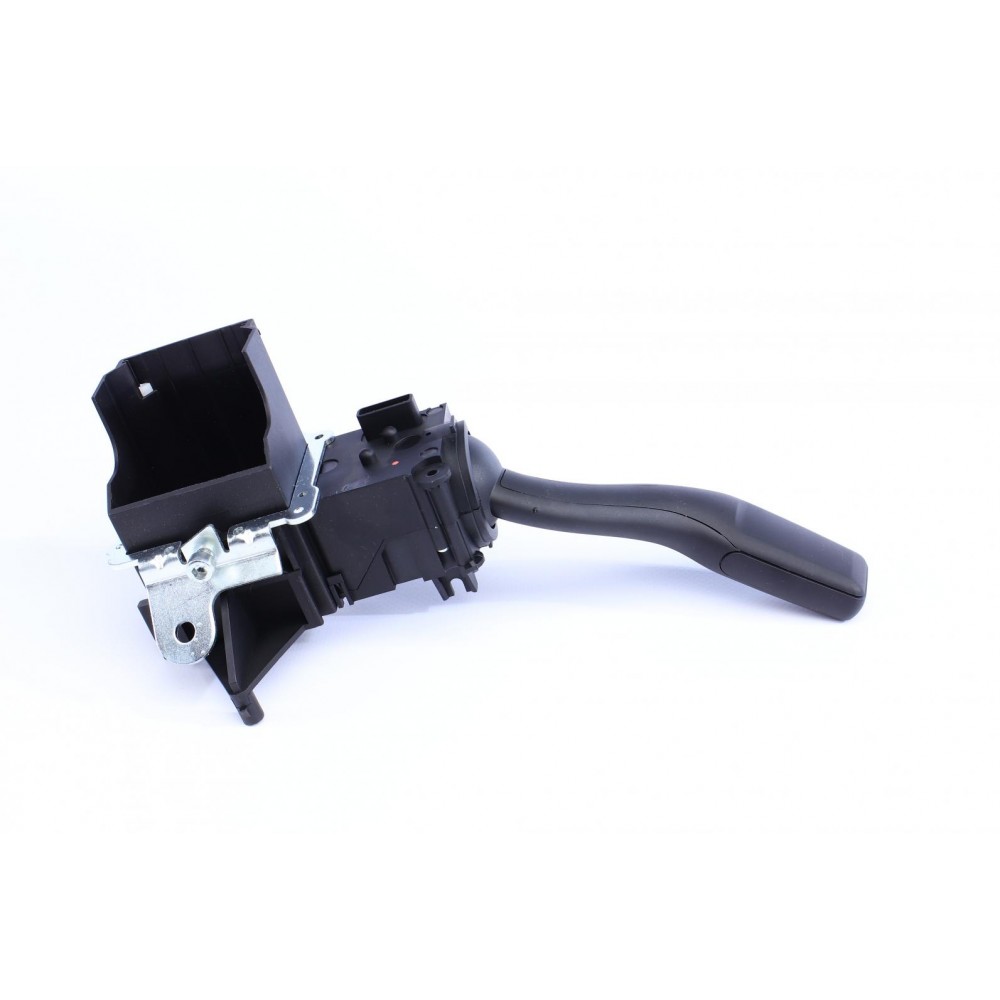 Перемикач поворотів Audi A4 00-08/A6 04-11/A8 03-10/Q7 06-15