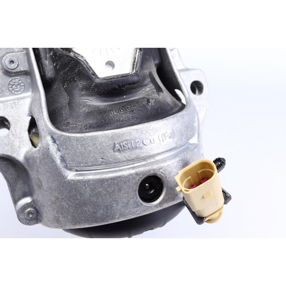 Подушка двигуна Audi A4/A5/Q5 2.0D-3.0D 07-17